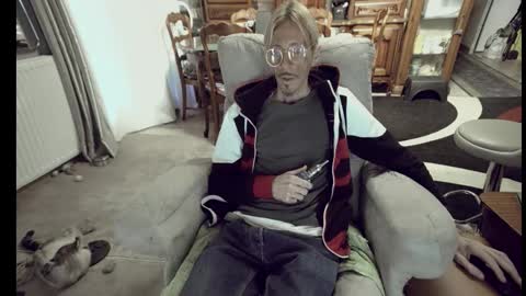 jeff online show from November 2025 07:08:02 AM