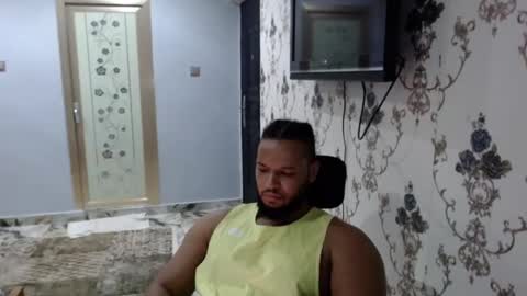 Snapshot of 0_kingsley chatting on January 2025 10:37:01 PM Kingsley online show from January 2025 10:37:01 PM