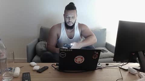 Kingsley online show from October 2025 11:16:01 PM