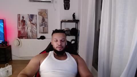 Snapshot of 0_kingsley chatting on November 2025 10:26:01 PM Kingsley online show from November 2025 10:26:01 PM