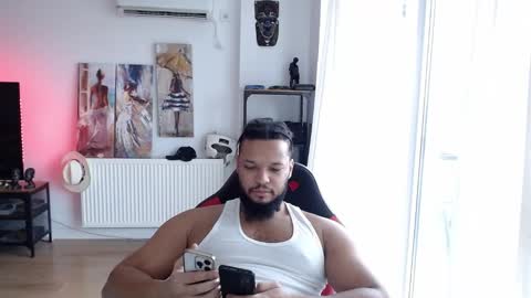 Snapshot of 0_kingsley chatting on December 2025 08:56:02 AM Kingsley online show from December 2025 08:56:02 AM