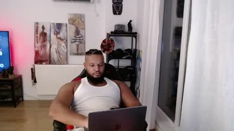 Snapshot of 0_kingsley chatting on April 2026 05:43:02 PM Kingsley online show from April 2026 05:43:02 PM