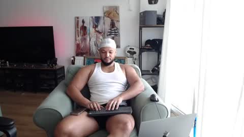 Snapshot of 0_kingsley chatting on July 2026 02:33:01 PM Kingsley online show from July 2026 02:33:01 PM
