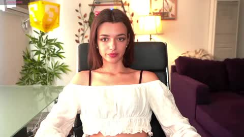 Snapshot of 0_perfect_imperfection_0 chatting on May 2026 11:44:02 PM Olivia online show from May 2026 11:44:02 PM