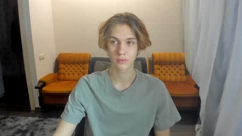 Snapshot of 0verlandd chatting on December 2024 04:26:01 AM Adam online show from December 2024 04:26:01 AM