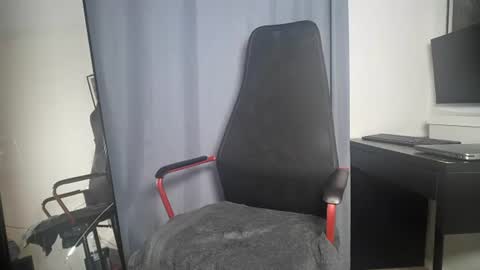Snapshot of 15031993_pt chatting on July 2026 06:28:01 PM John PT online show from July 2026 06:28:01 PM