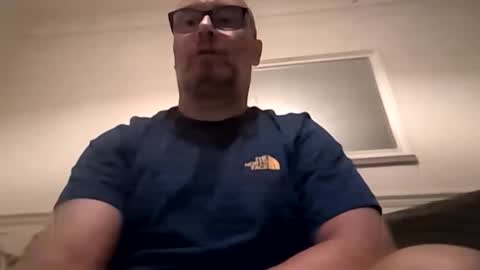 Snapshot of 15chells chatting on June 2026 03:30:01 AM 15chells online show from June 2026 03:30:01 AM