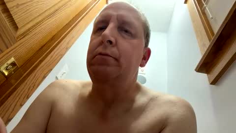 Snapshot of 16510 chatting on February 2026 10:44:02 AM 16510 online show from February 2026 10:44:02 AM