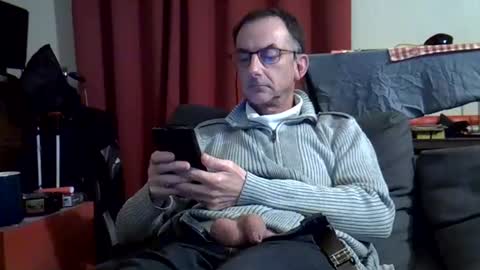 18remy45 online show from April 2026 04:32:02 PM