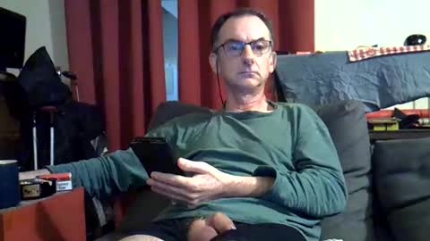 18remy45 online show from April 2026 03:05:02 PM