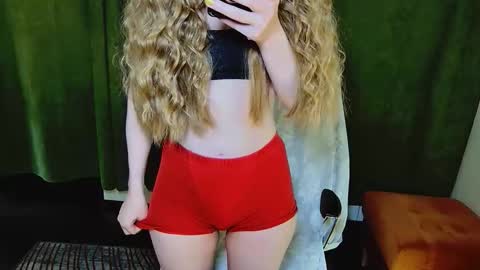 Snapshot of 1goldilocks chatting on February 2026 03:08:02 PM online show from February 2026 03:08:02 PM