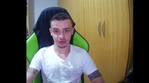 1good_vibes1 online show from December 2025 10:27:02 PM