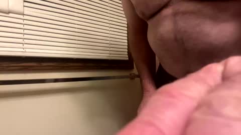 Snapshot of 1hunglo412 chatting on January 2026 05:27:02 PM 1hunglo412 online show from January 2026 05:27:02 PM