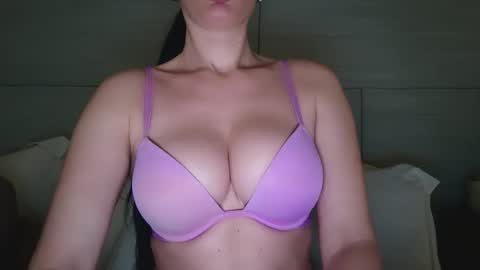 Onna online show from January 2026 11:15:02 AM