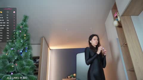 Marie online show from January 2025 07:32:02 PM