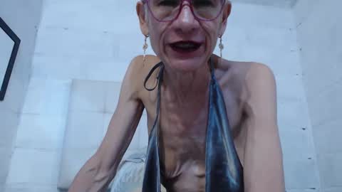 Snapshot of 1miss_monserrate chatting on January 2025 09:47:01 PM Miss Monserrate online show from January 2025 09:47:01 PM