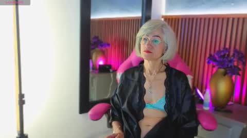Snapshot of 1miss_monserrate chatting on May 2026 02:23:01 PM Miss Monserrate online show from May 2026 02:23:01 PM