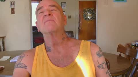 Snapshot of 1pizza_n_6beers chatting on February 2025 04:57:01 PM Pizza online show from February 2025 04:57:01 PM