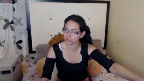 Snapshot of 1sasha_grey__1 chatting on June 2026 03:19:02 AM paola online show from June 2026 03:19:02 AM