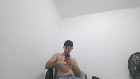 Snapshot of 1sensual chatting on December 2024 06:54:02 PM 1sensual online show from December 2024 06:54:02 PM