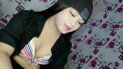 1sexy_kim69 online show from April 2026 04:21:01 PM