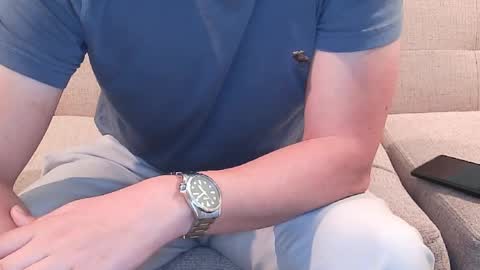 1slowsi online show from October 2025 12:11:01 AM