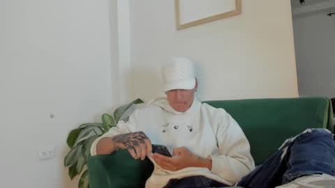 1Threestar online show from November 2025 12:37:01 PM