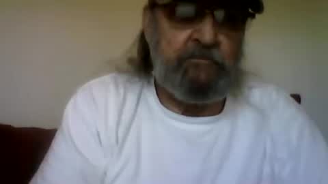 Snapshot of 1valentine chatting on April 2026 11:07:01 PM 1valentine online show from April 2026 11:07:01 PM
