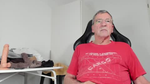 Henk online show from December 2024 05:10:02 PM