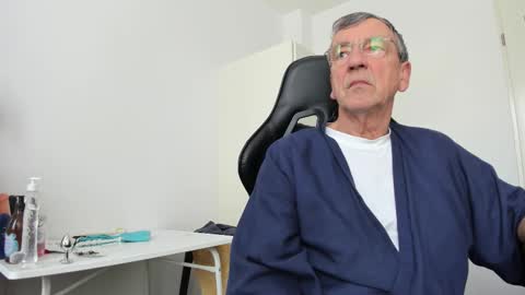 Henk online show from January 2026 12:10:01 PM