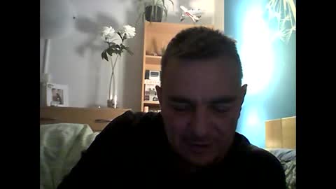 Snapshot of 2025eyesforyou chatting on October 2025 06:36:01 PM 2025eyesforyou online show from October 2025 06:36:01 PM