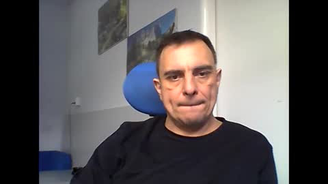 Snapshot of 2025eyesforyou chatting on February 2026 08:29:02 AM 2025eyesforyou online show from February 2026 08:29:02 AM