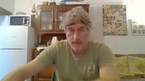 22esserre online show from October 2025 11:43:01 AM