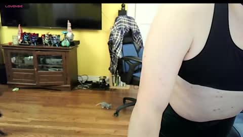 Snapshot of 296512741 chatting on January 2025 12:27:01 AM SLRN296512741 online show from January 2025 12:27:01 AM