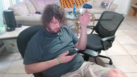 Snapshot of 2dirtyhillbillies chatting on May 2026 11:05:01 AM ThrillBilly online show from May 2026 11:05:01 AM