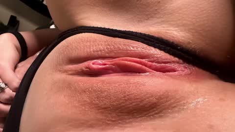 Snapshot of 2freakycouple24 chatting on January 2025 08:38:02 PM Zak and Raegan online show from January 2025 08:38:02 PM