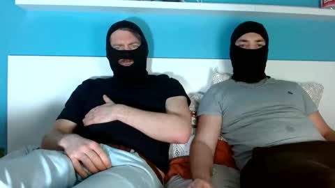 2frenchfriends online show from April 2026 08:50:01 PM