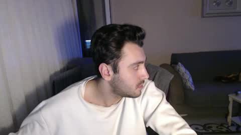 Snapshot of 2handsomeman chatting on October 2025 04:02:02 PM Berk online show from October 2025 04:02:02 PM