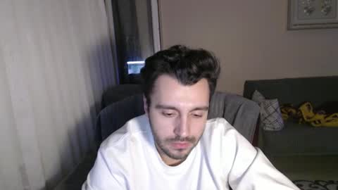 Snapshot of 2handsomeman chatting on October 2025 09:28:02 PM Berk online show from October 2025 09:28:02 PM