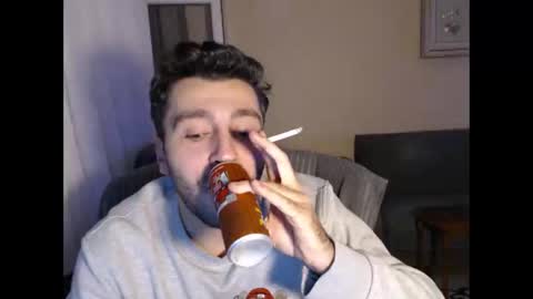 Snapshot of 2handsomeman chatting on November 2025 10:37:02 PM Berk online show from November 2025 10:37:02 PM