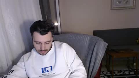 Snapshot of 2handsomeman chatting on November 2025 10:47:01 PM Berk online show from November 2025 10:47:01 PM