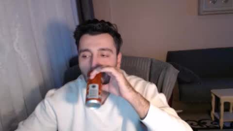 Snapshot of 2handsomeman chatting on November 2025 10:20:02 PM Berk online show from November 2025 10:20:02 PM