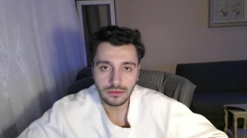 Snapshot of 2handsomeman chatting on November 2025 09:58:02 PM Berk online show from November 2025 09:58:02 PM