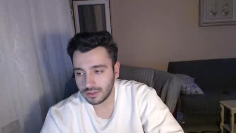 Snapshot of 2handsomeman chatting on November 2025 11:04:01 PM Berk online show from November 2025 11:04:01 PM