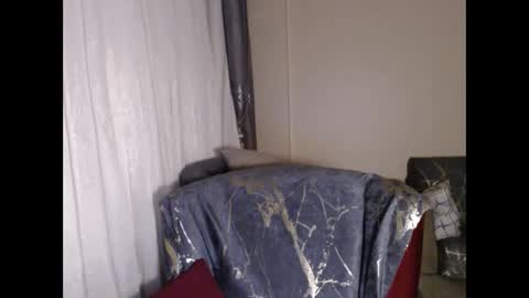 Snapshot of 2handsomeman chatting on February 2026 11:41:02 PM Berk online show from February 2026 11:41:02 PM