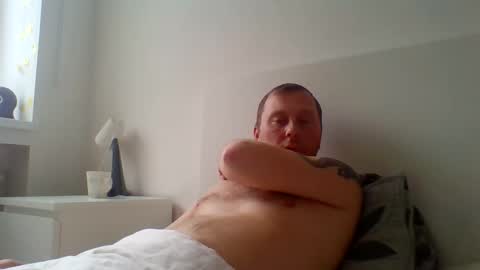 Snapshot of 2ndlipeater chatting on March 2026 07:47:02 AM Girts online show from March 2026 07:47:02 AM