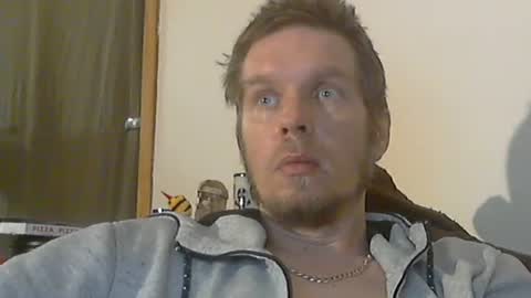 Snapshot of 2small4you83 chatting on January 2025 07:32:01 AM 2small4you83 online show from January 2025 07:32:01 AM