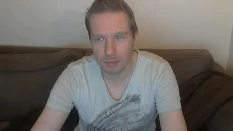 Snapshot of 2small4you83 chatting on January 2026 01:55:02 AM 2small4you83 online show from January 2026 01:55:02 AM