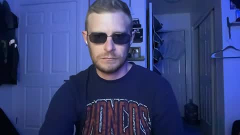 333jaytee333 online show from June 2026 06:52:01 AM