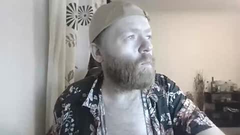 33UK online show from September 2025 12:23:02 AM